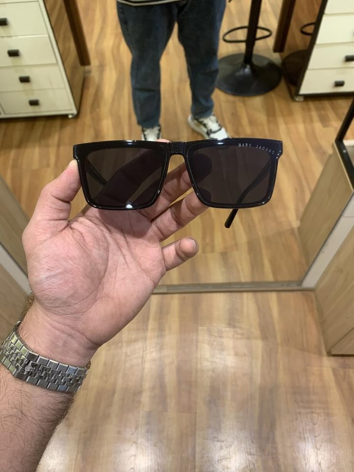 Ma_rc_jac_obs_square_full_black